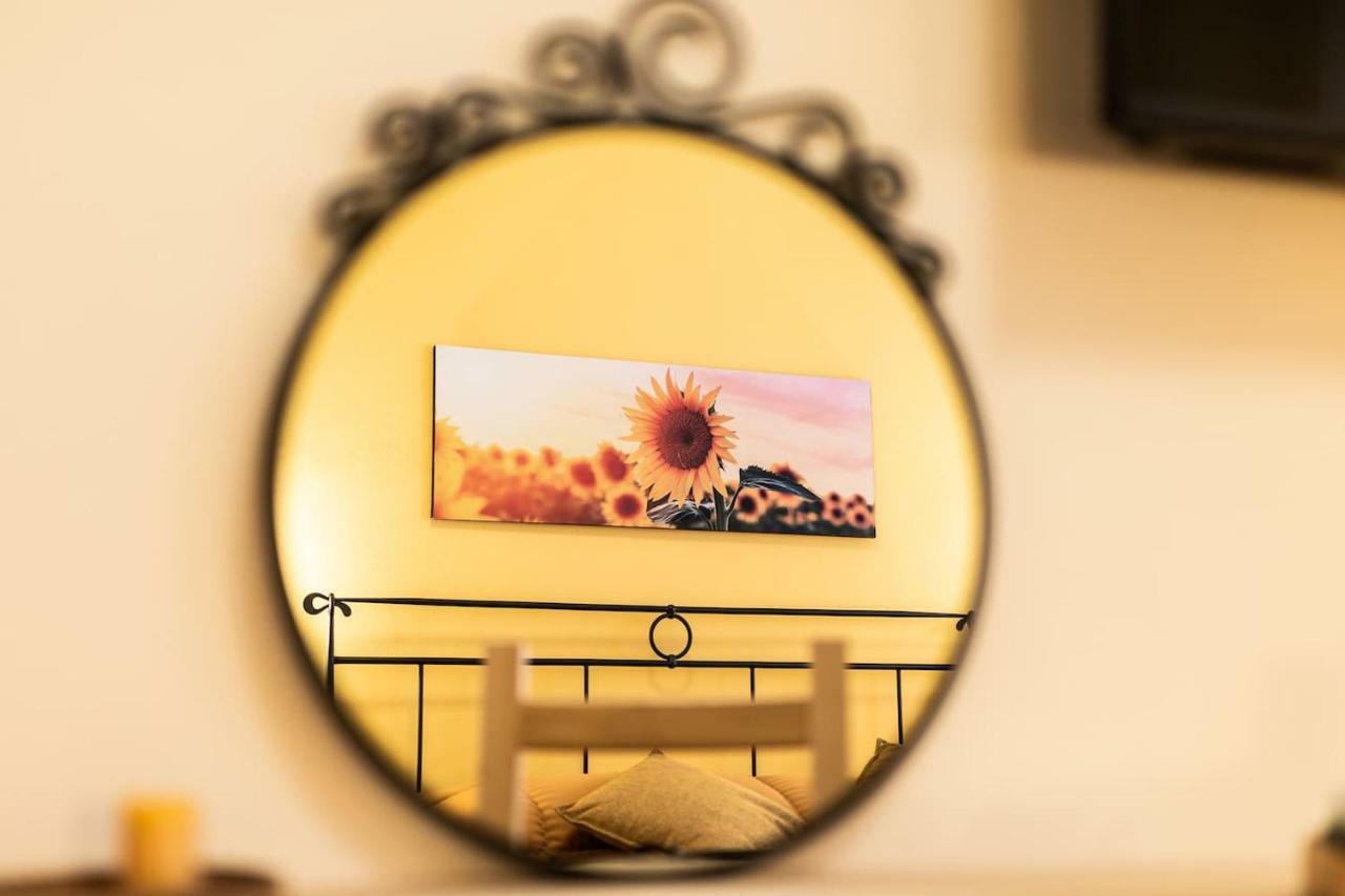 Downtown Bologna Apartment Bagian luar foto