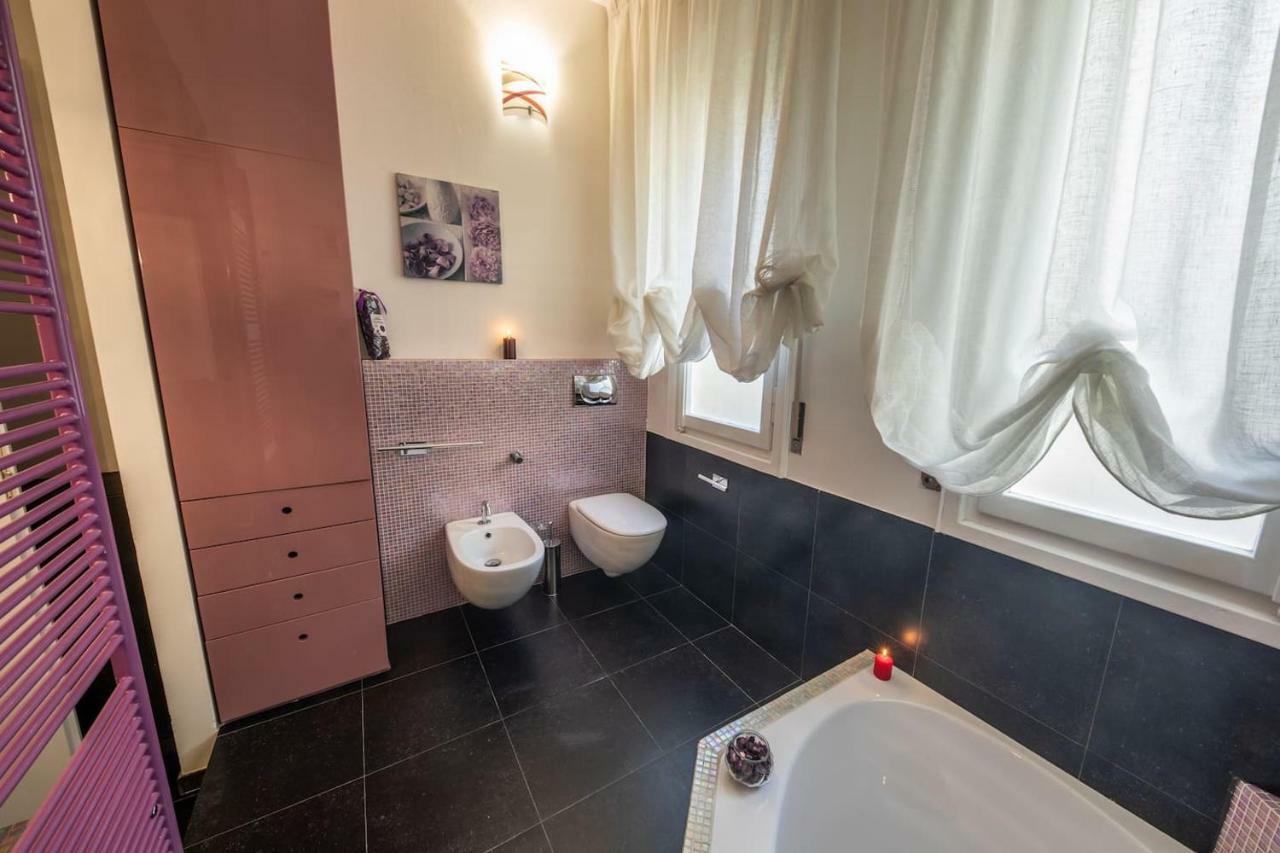 Downtown Bologna Apartment Bagian luar foto