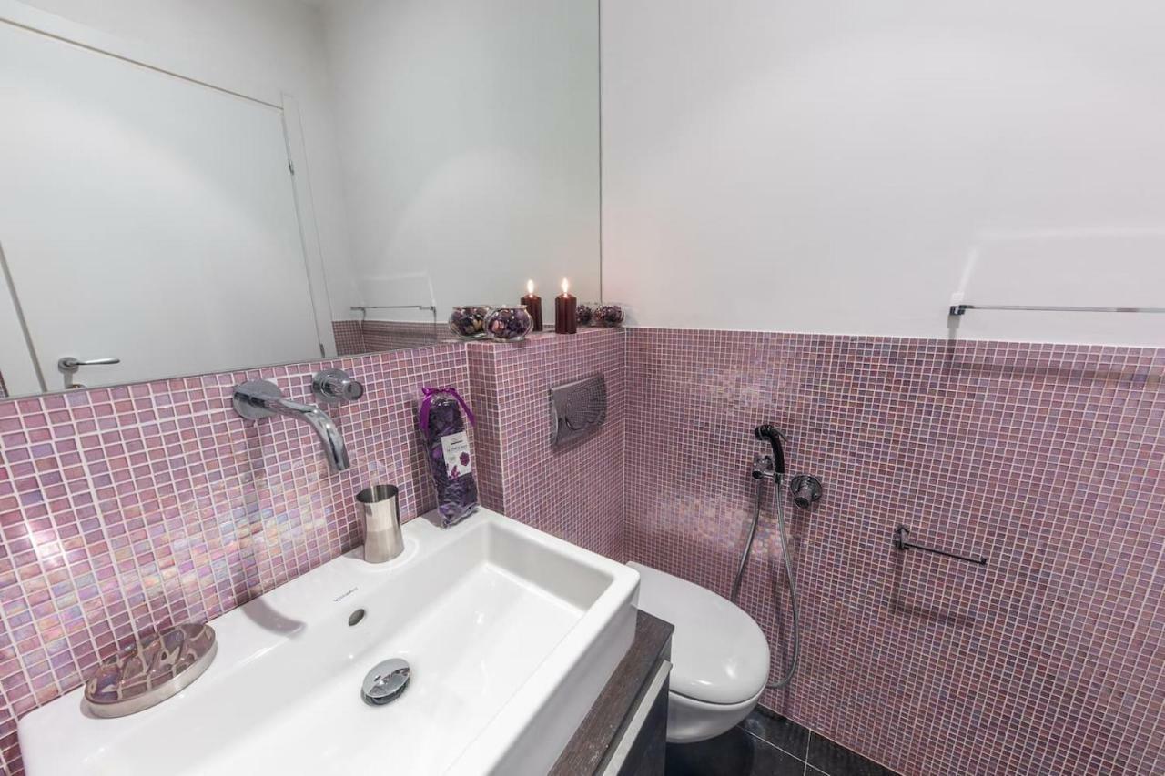 Downtown Bologna Apartment Bagian luar foto