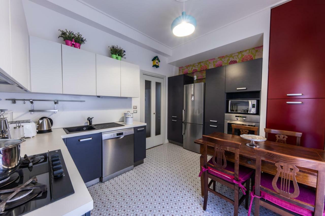 Downtown Bologna Apartment Bagian luar foto